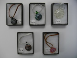 Glass pendants and earrings by Jayne Nixon1